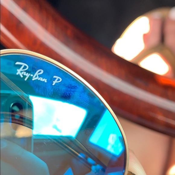Ray-Ban Polarized - Picture 3 of 3